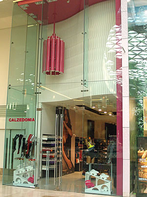 Calzedonia.