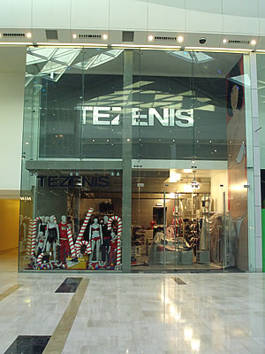 Tezenis.
